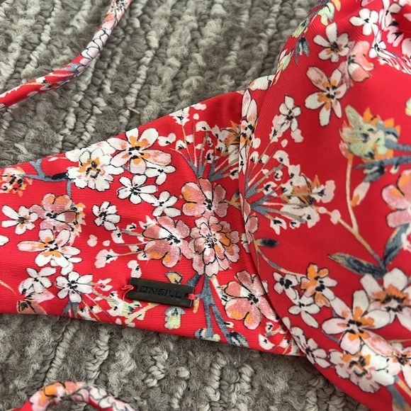 ONEIL flower red size small bikini!! - Picture 4 of 6